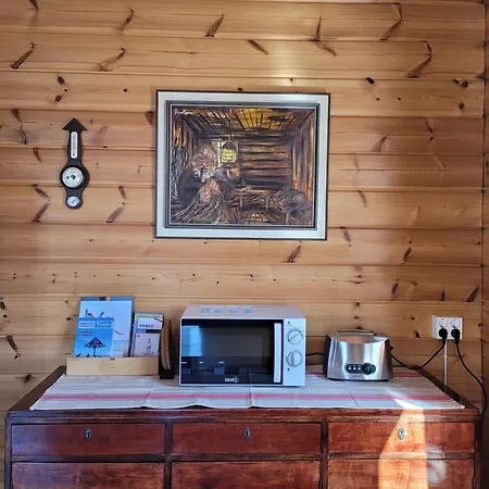 Jaeaeskelae - Koko Talo Villa